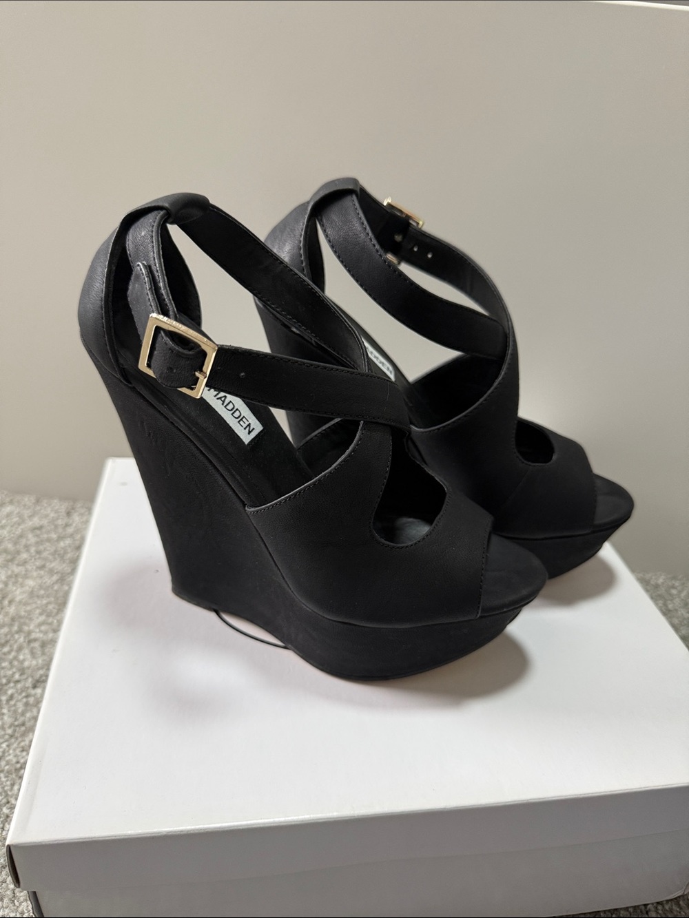 Steve Madden Black Platform Sandals - Xternal